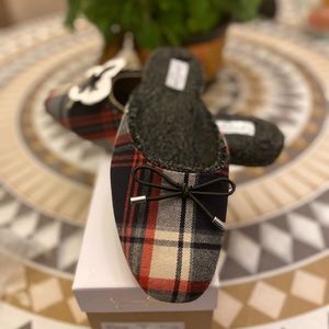 Jessica Simpson mule